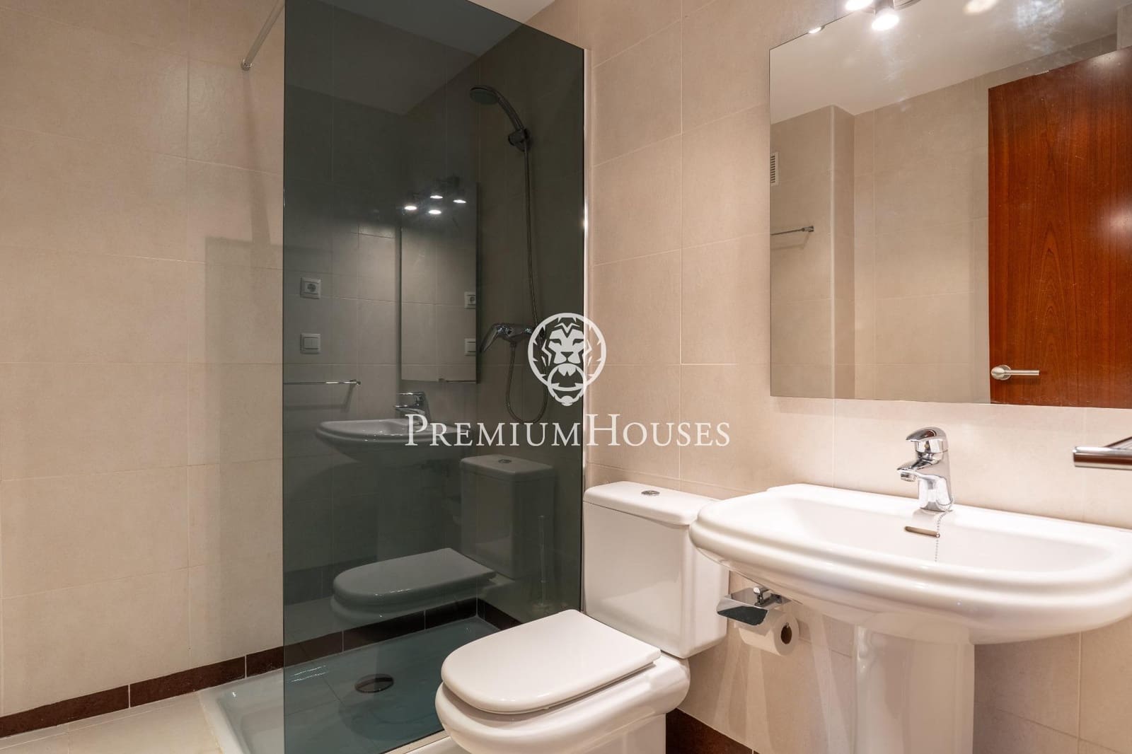 3 soveværelse Rækkehus til salg i Cambrils med swimmingpool garage - € 480.000 (Ref: 8926464)