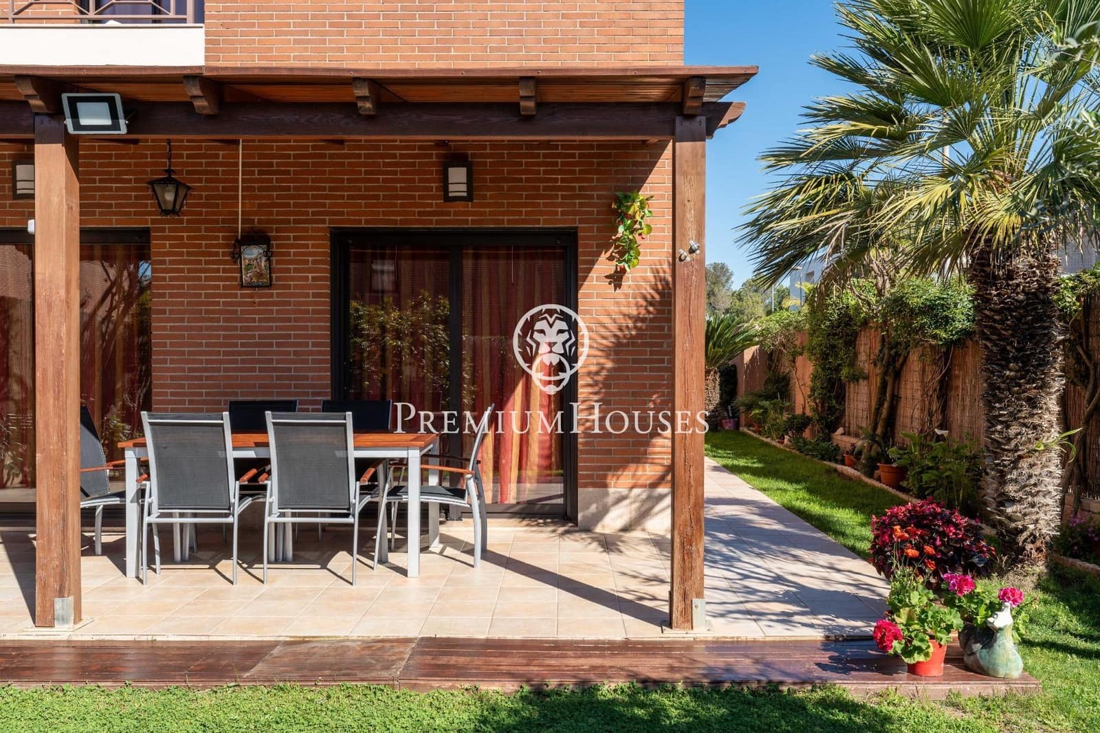 3 soveværelse Rækkehus til salg i Cambrils med swimmingpool garage - € 480.000 (Ref: 8926464)