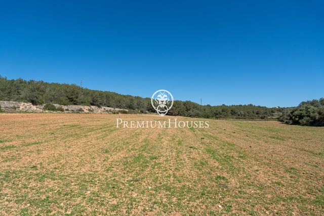 6 bedroom Finca/Country House for sale in Vilanova i la Geltrú with garage - € 995,000 (Ref: 8926465)