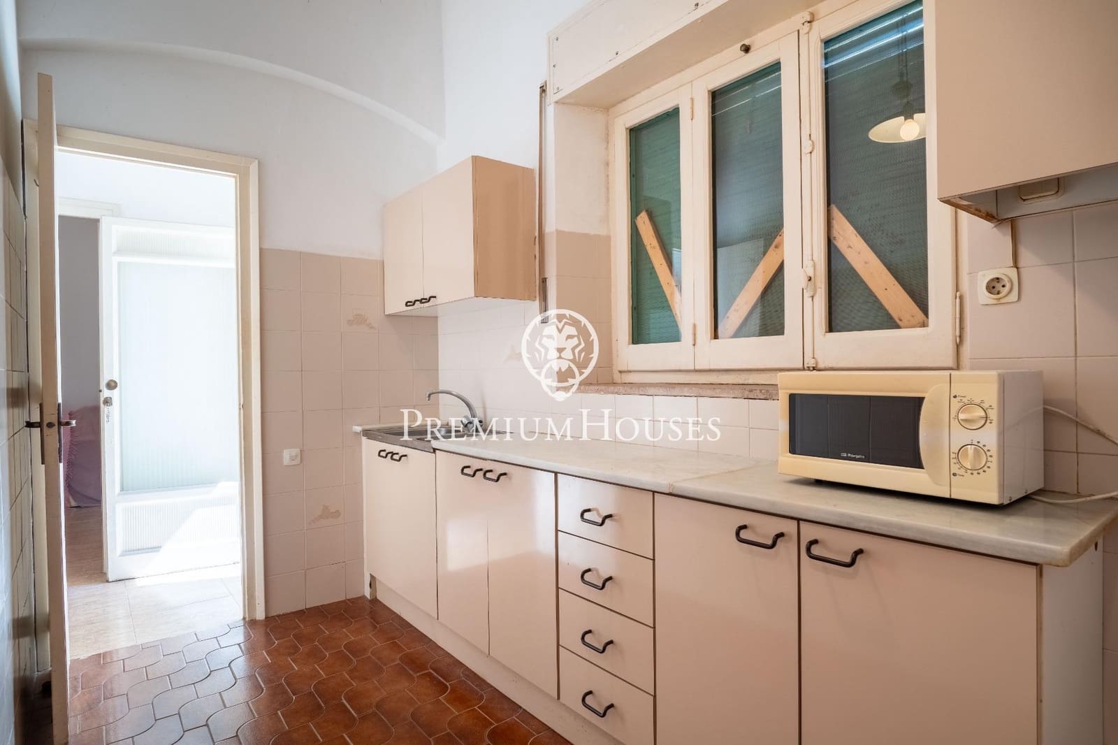 6 sypialnia Finka/Dom wiejski na sprzedaż w Vilanova i la Geltru z garażem - 995 000 € (Ref: 8926465)