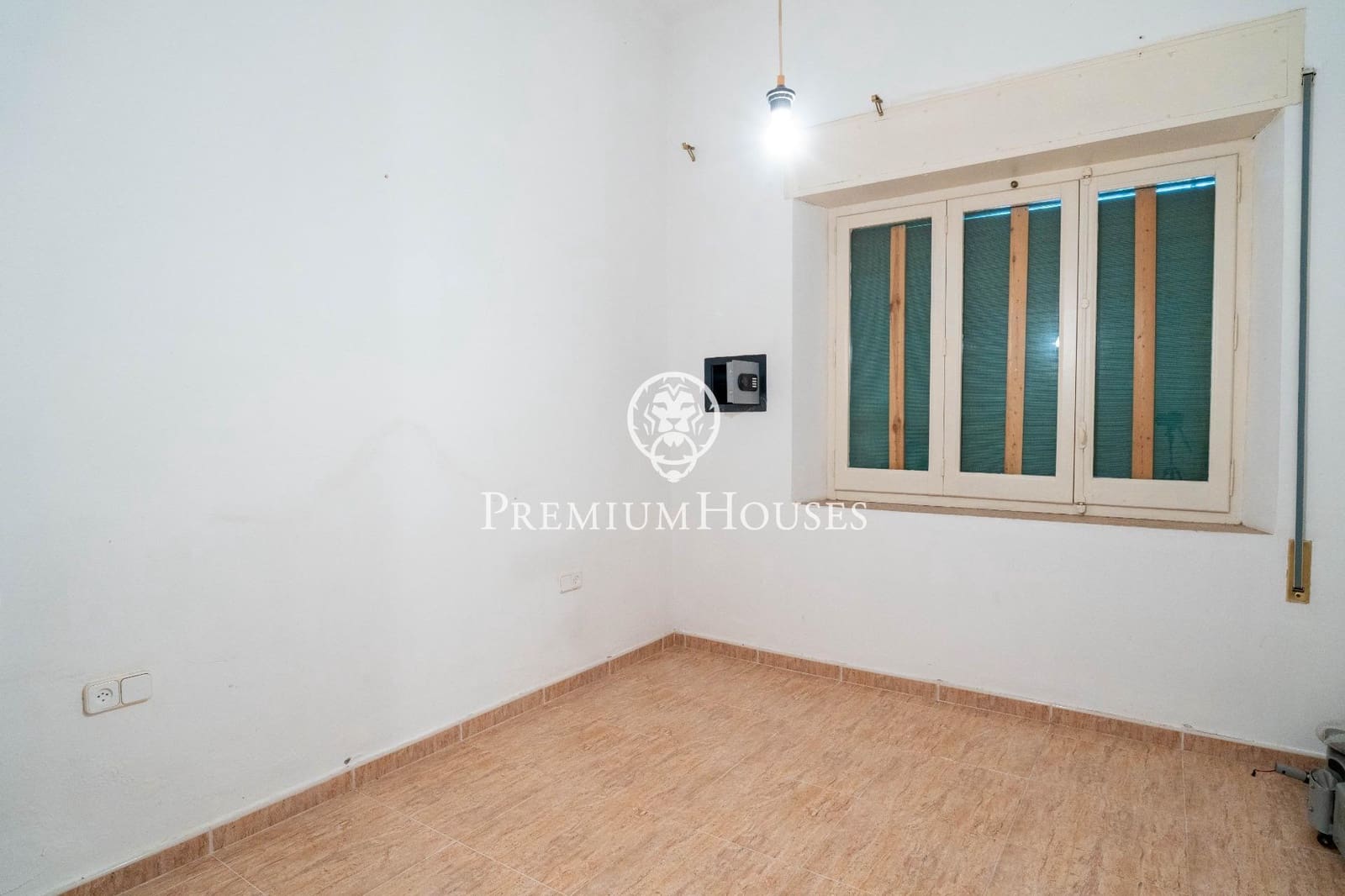 6 sypialnia Finka/Dom wiejski na sprzedaż w Vilanova i la Geltru z garażem - 995 000 € (Ref: 8926465)