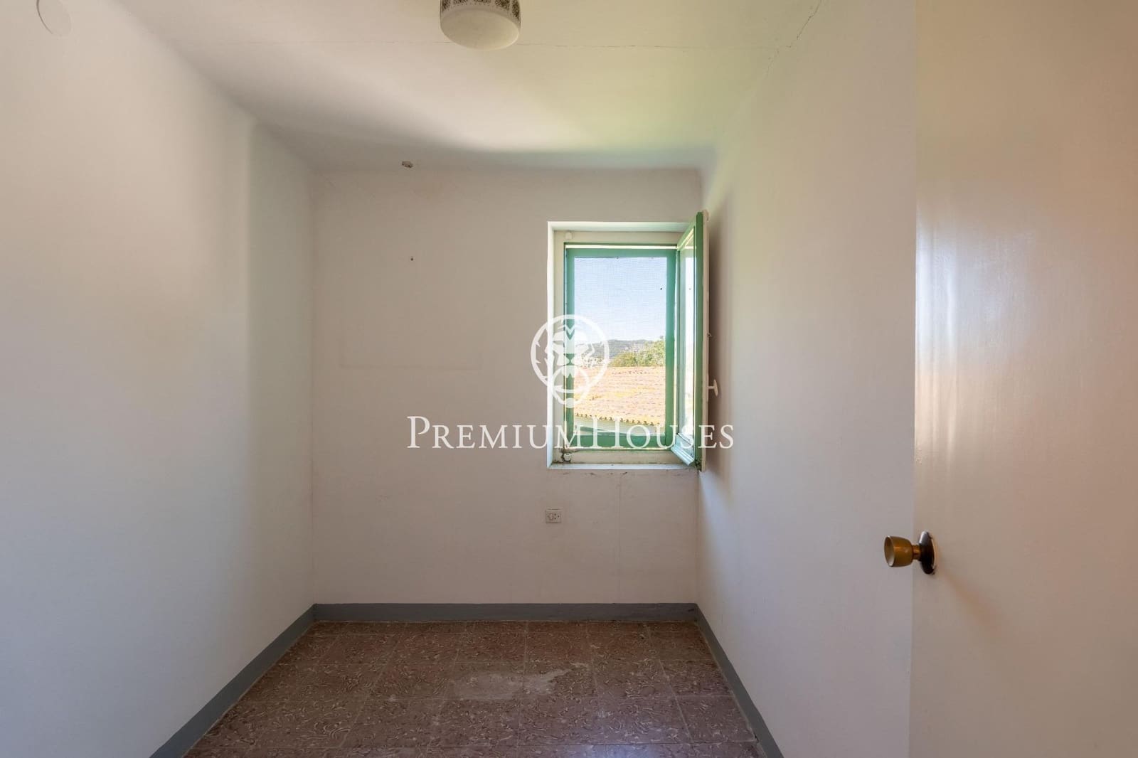 6 sypialnia Finka/Dom wiejski na sprzedaż w Vilanova i la Geltru z garażem - 995 000 € (Ref: 8926465)