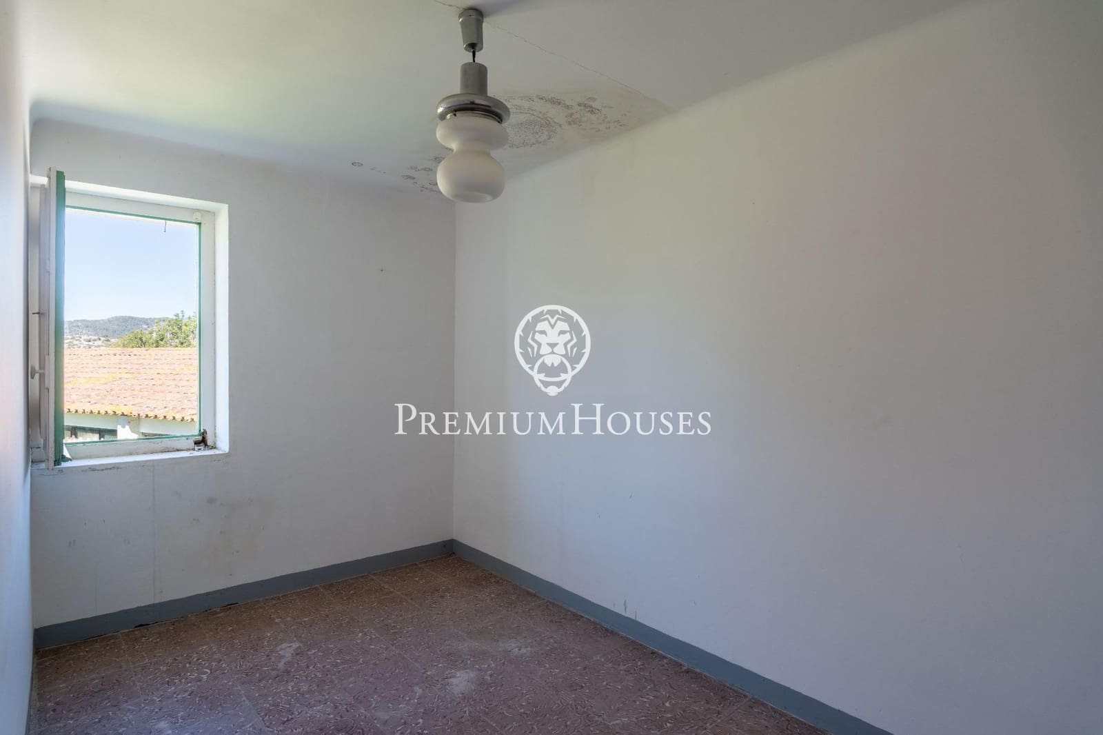 6 sypialnia Finka/Dom wiejski na sprzedaż w Vilanova i la Geltru z garażem - 995 000 € (Ref: 8926465)