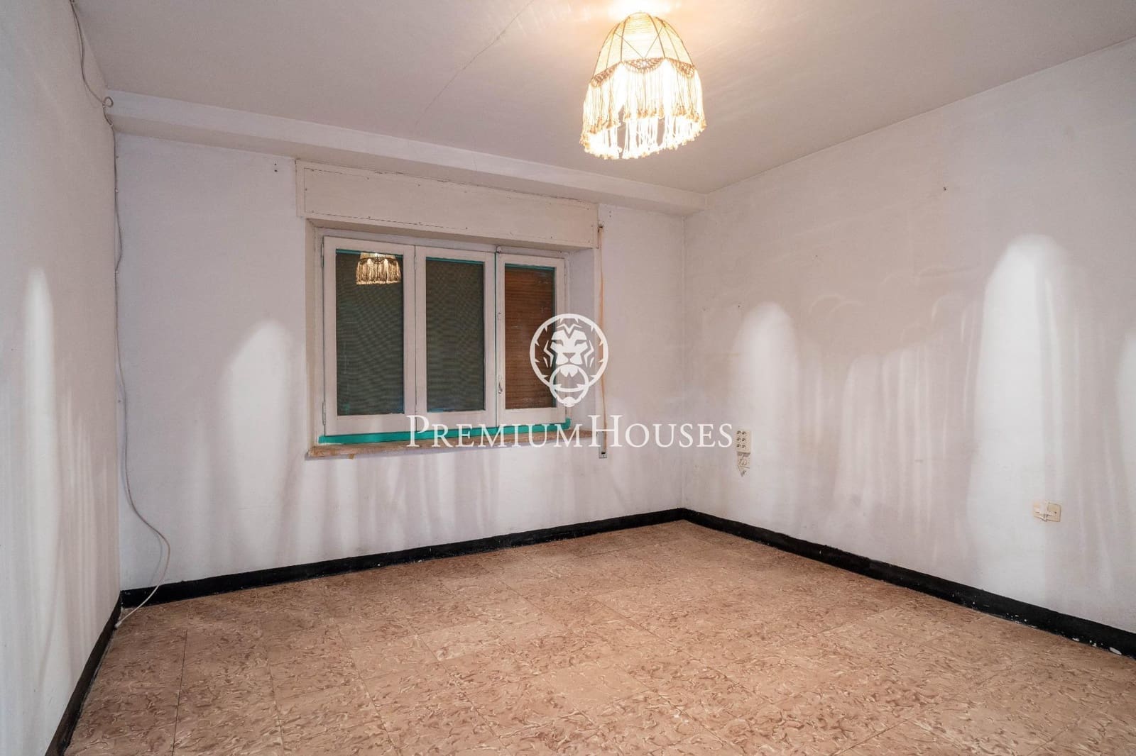 6 sypialnia Finka/Dom wiejski na sprzedaż w Vilanova i la Geltru z garażem - 995 000 € (Ref: 8926465)