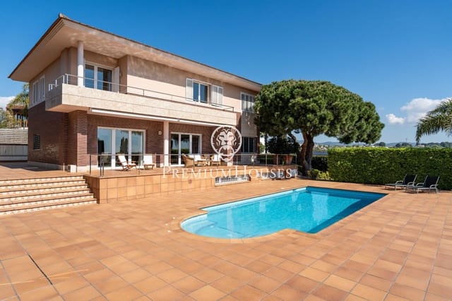 5 bedroom Villa for sale in Vilanova i la Geltrú with pool garage - € 2,100,000 (Ref: 8957319)