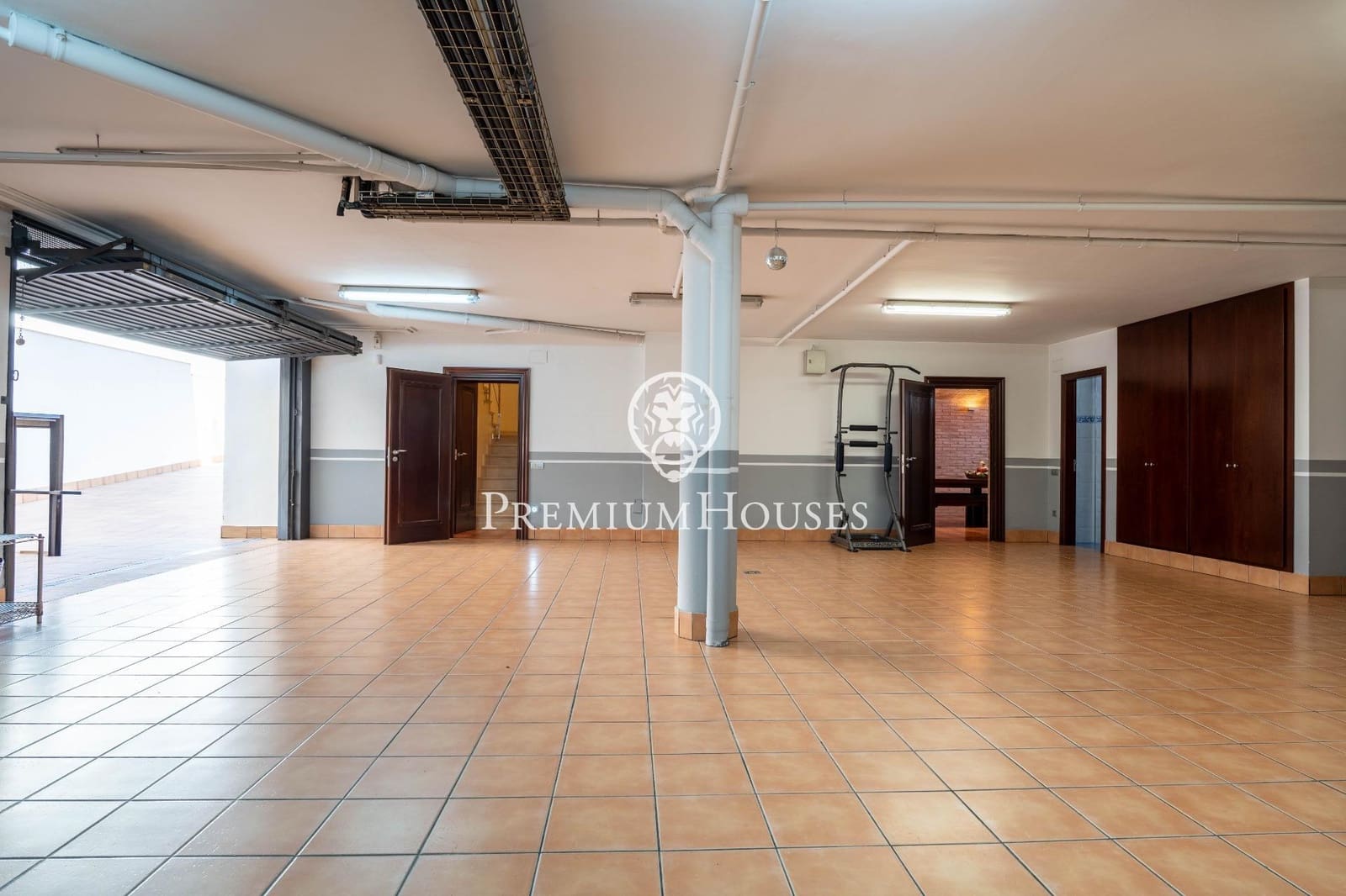 5 soveværelse Villa til salg i Vilanova i la Geltru med swimmingpool garage - € 2.100.000 (Ref: 8957319)