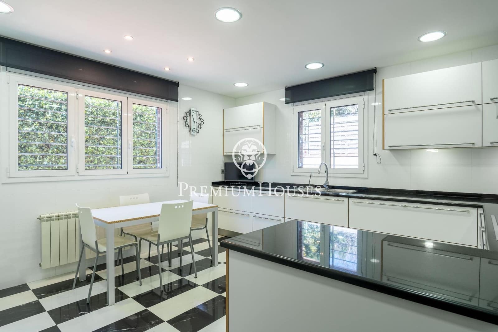 5 camera da letto Villa in vendita in Vilanova i la Geltru con piscina garage - 1.590.000 € (Rif: 8957319)