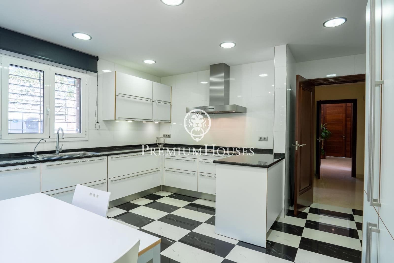 5 camera da letto Villa in vendita in Vilanova i la Geltru con piscina garage - 1.590.000 € (Rif: 8957319)