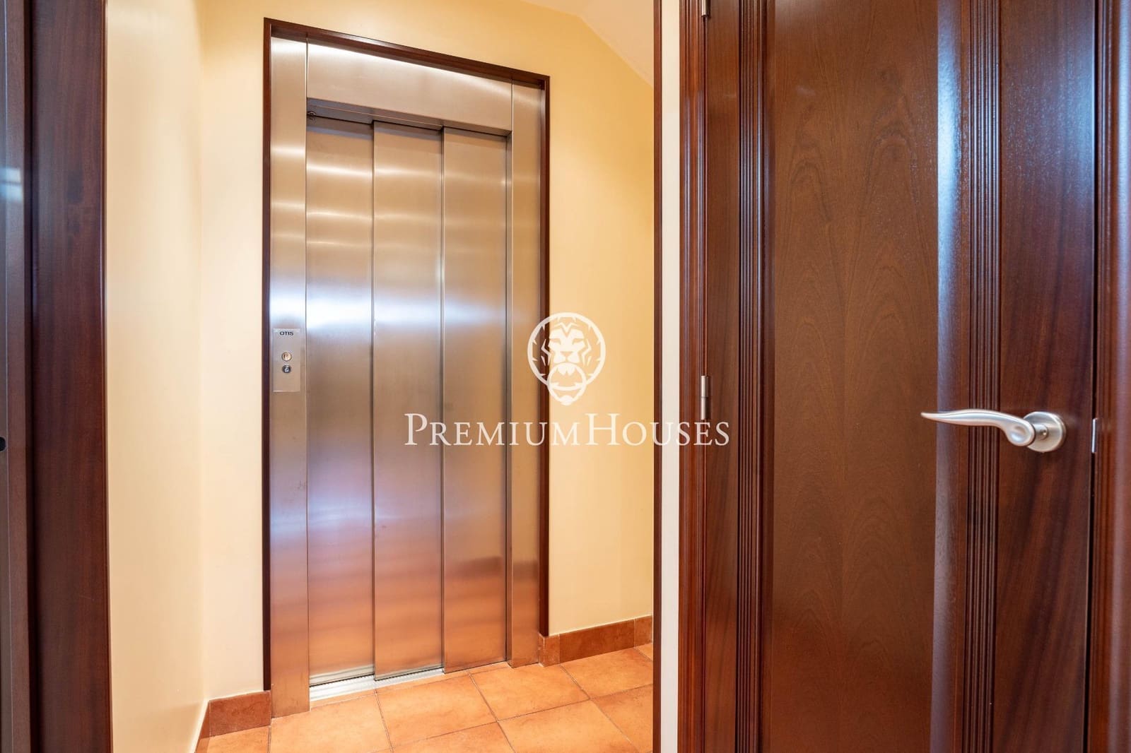 5 camera da letto Villa in vendita in Vilanova i la Geltru con piscina garage - 1.590.000 € (Rif: 8957319)