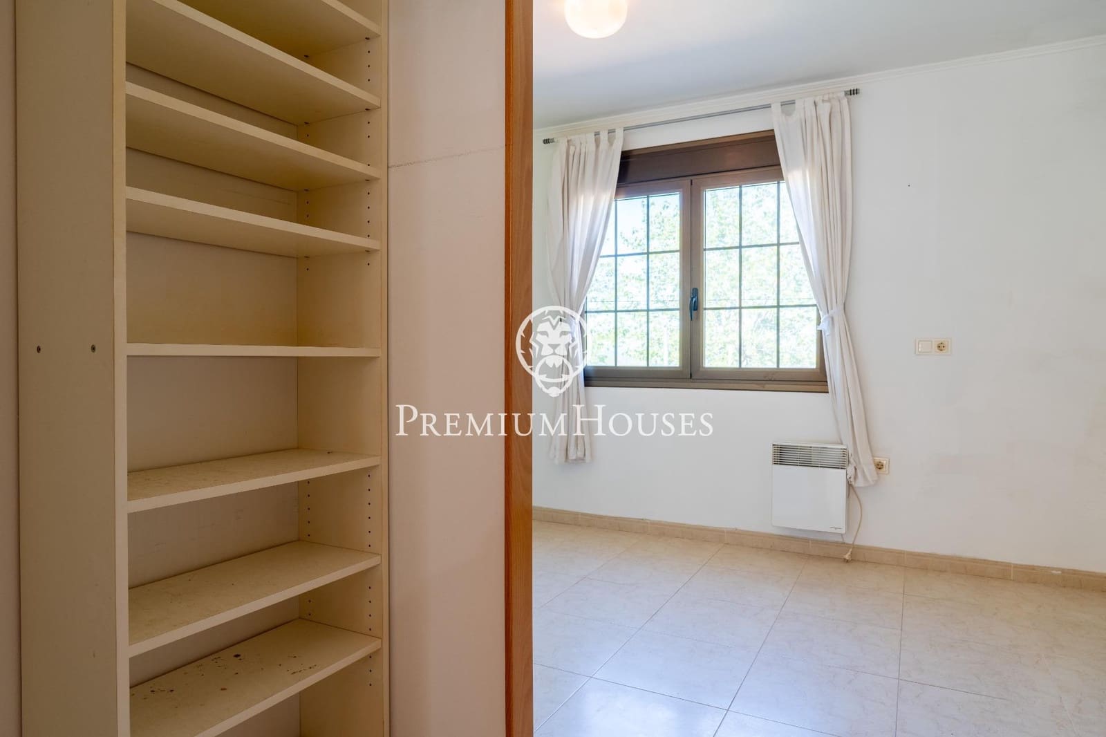 3 soveværelse Finca/Landehus til salg i Montblanc med garage - € 395.000 (Ref: 8972814)