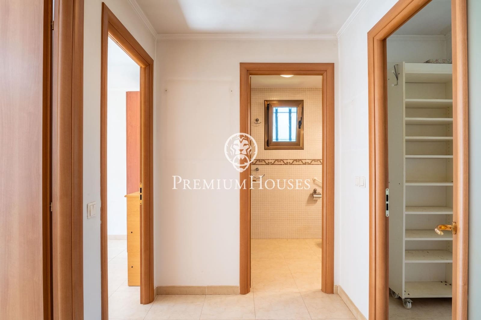 3 soveværelse Finca/Landehus til salg i Montblanc med garage - € 395.000 (Ref: 8972814)