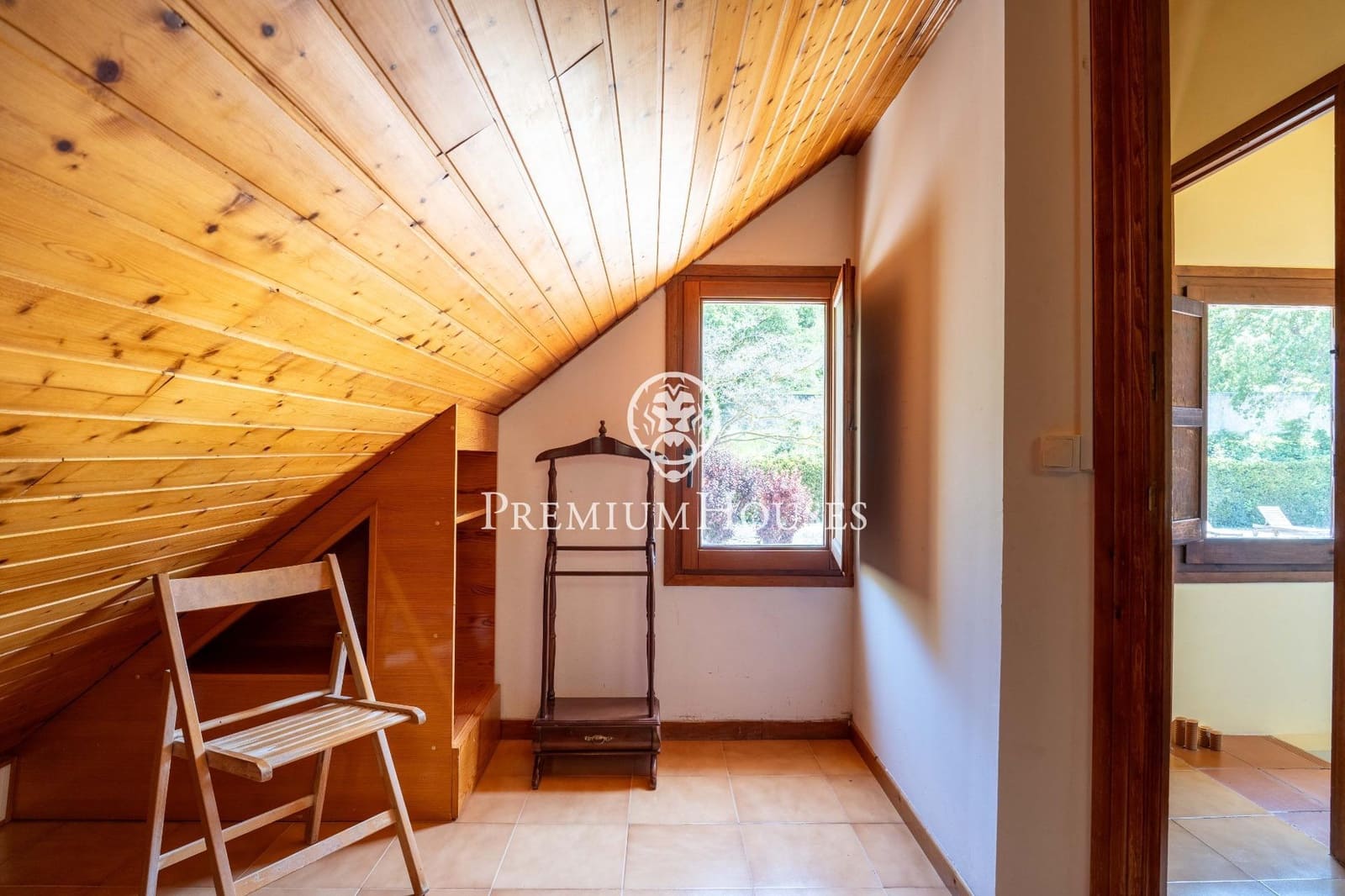 9 soverom Finca/Herregård til salgs i Montblanc med svømmebasseng - € 550 000 (Ref: 8979531)