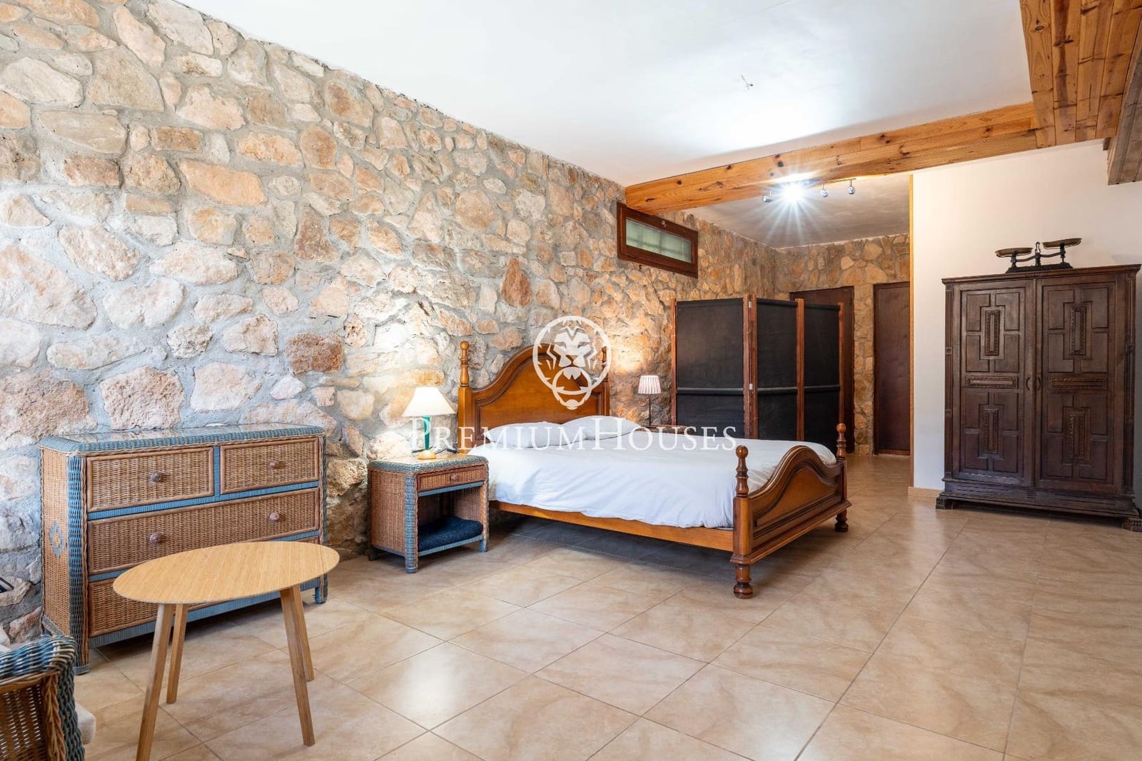 9 soverom Finca/Herregård til salgs i Montblanc med svømmebasseng - € 550 000 (Ref: 8979531)