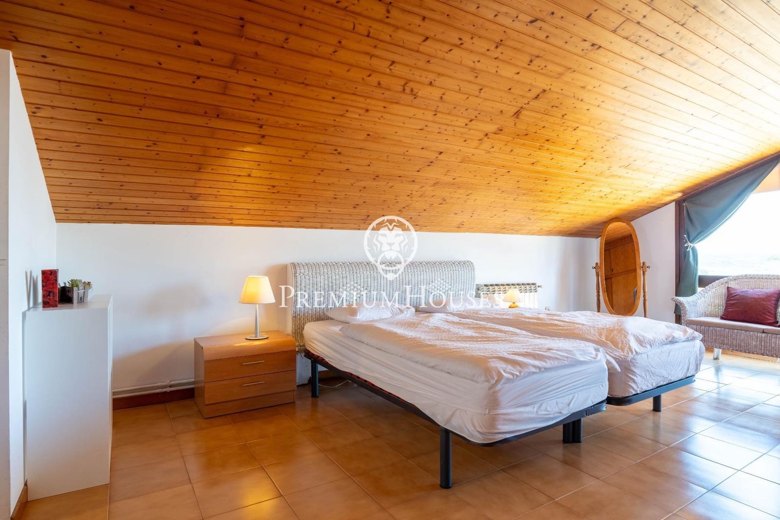 9 soverom Finca/Herregård til salgs i Montblanc med svømmebasseng - € 550 000 (Ref: 8979531)