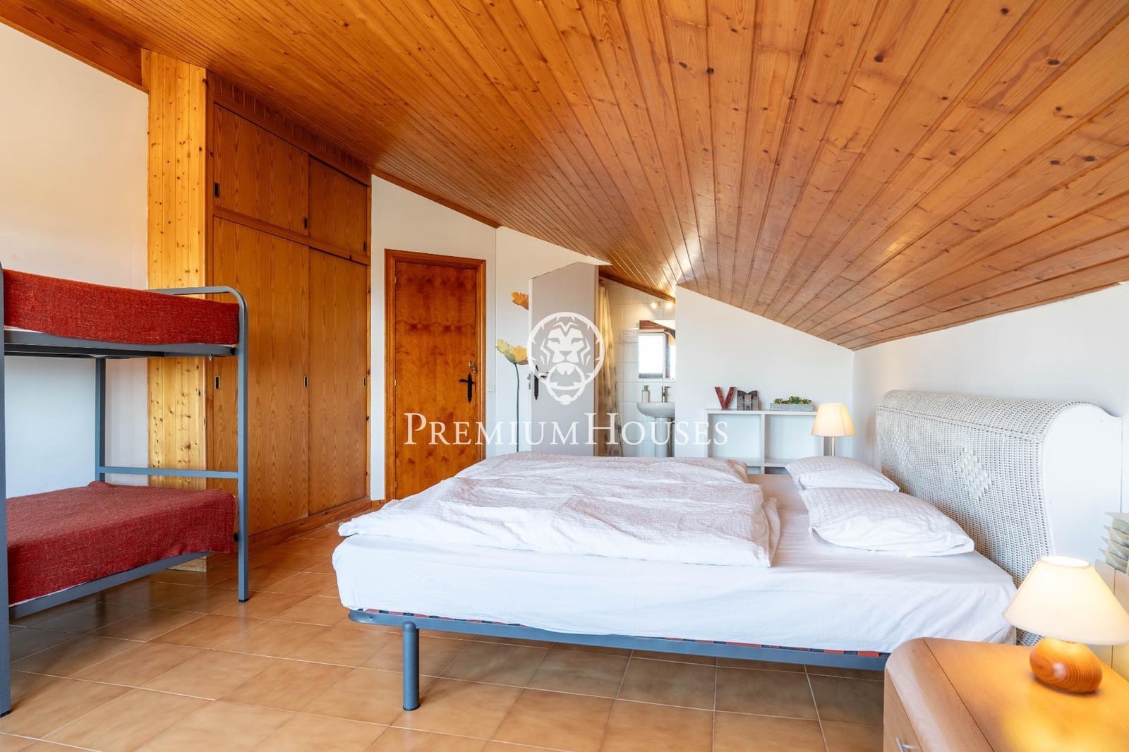 9 soverom Finca/Herregård til salgs i Montblanc med svømmebasseng - € 550 000 (Ref: 8979531)