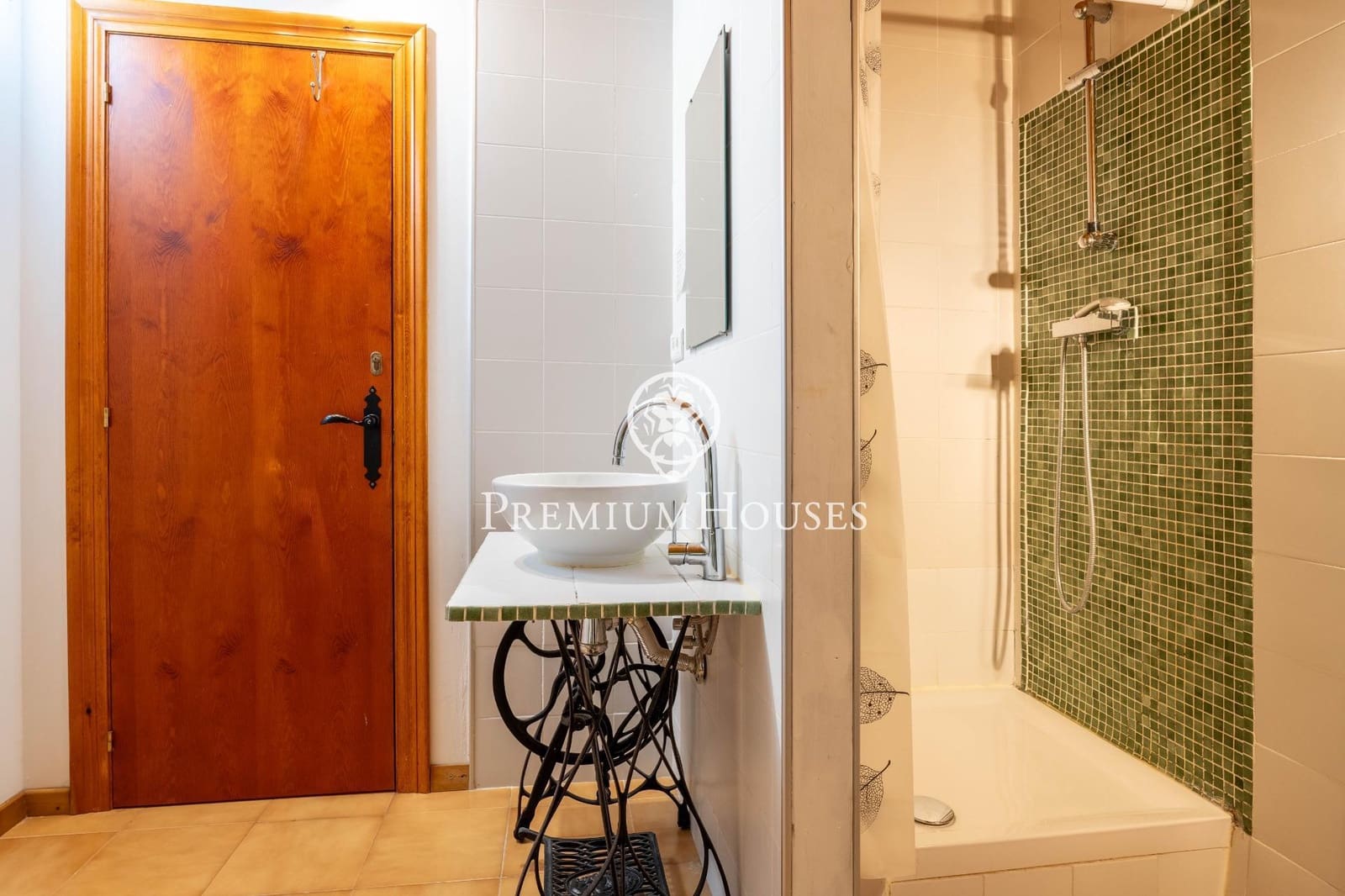 9 soverom Finca/Herregård til salgs i Montblanc med svømmebasseng - € 550 000 (Ref: 8979531)