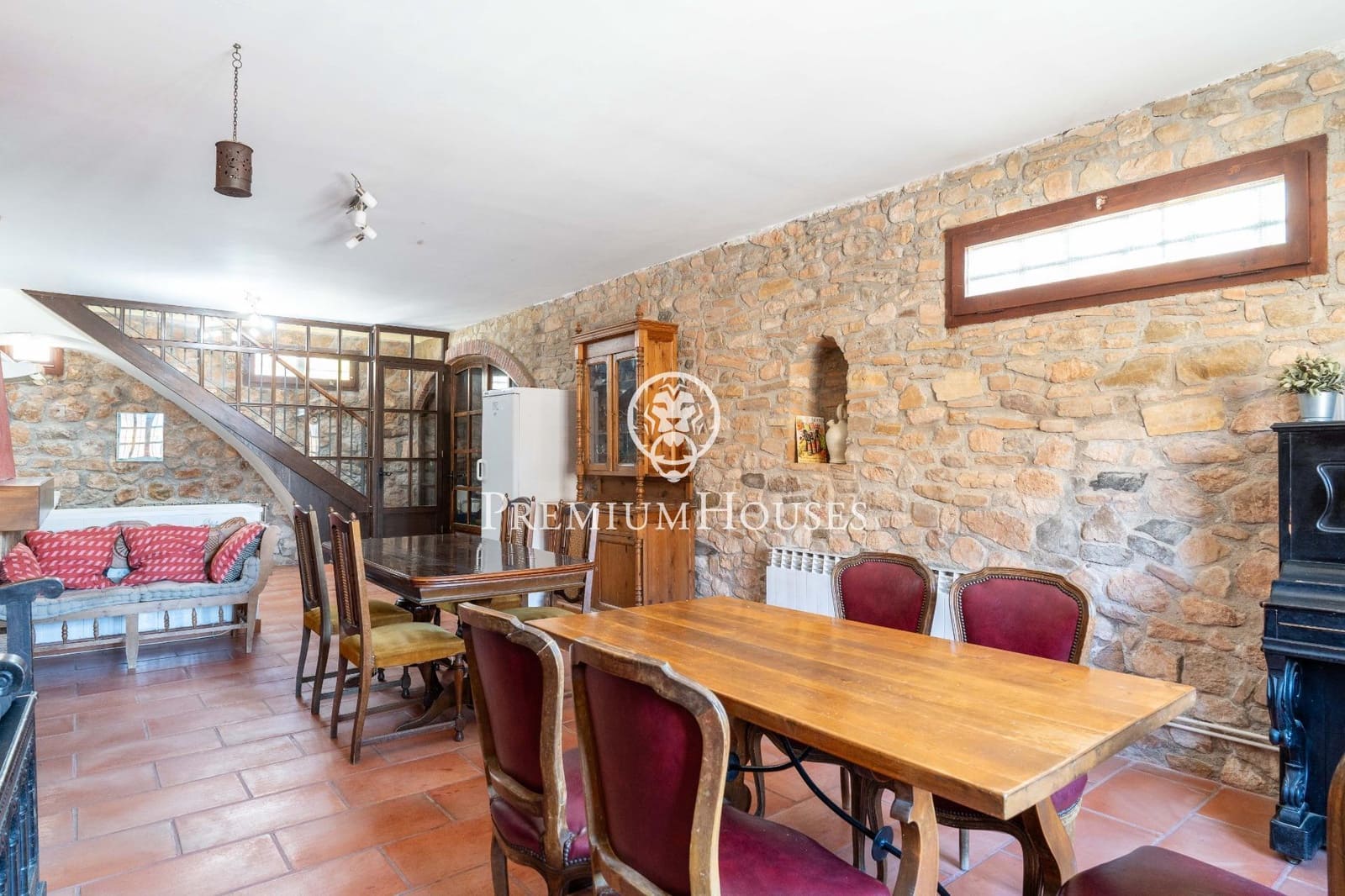 9 soverom Finca/Herregård til salgs i Montblanc med svømmebasseng - € 550 000 (Ref: 8979531)