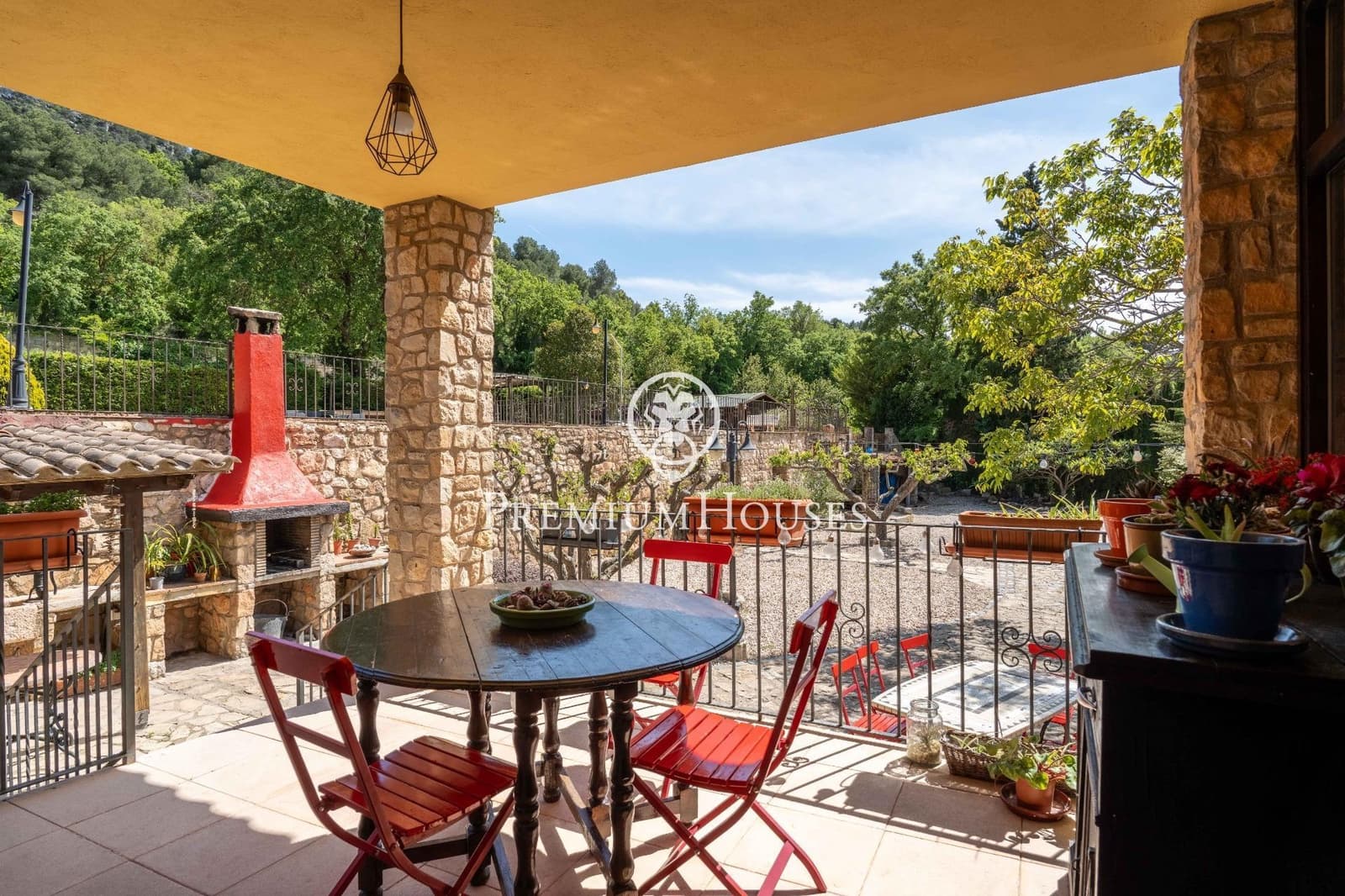 9 soverom Finca/Herregård til salgs i Montblanc med svømmebasseng - € 550 000 (Ref: 8979531)