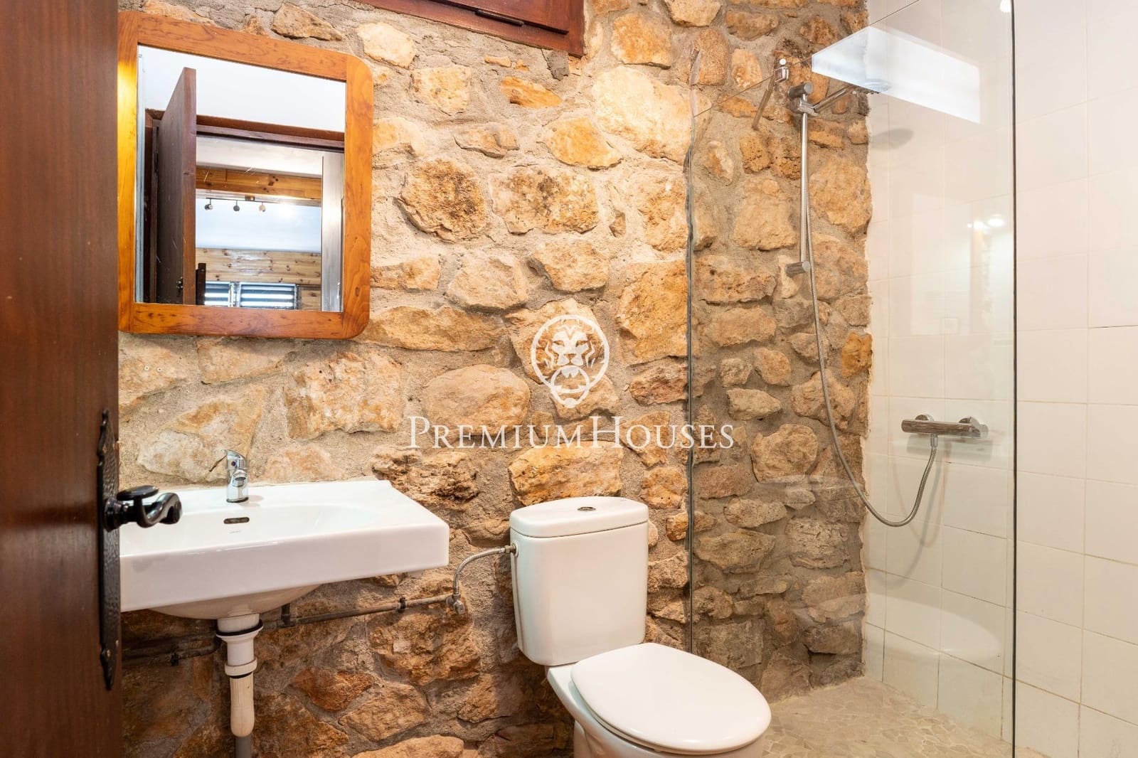 9 soverom Finca/Herregård til salgs i Montblanc med svømmebasseng - € 550 000 (Ref: 8979531)