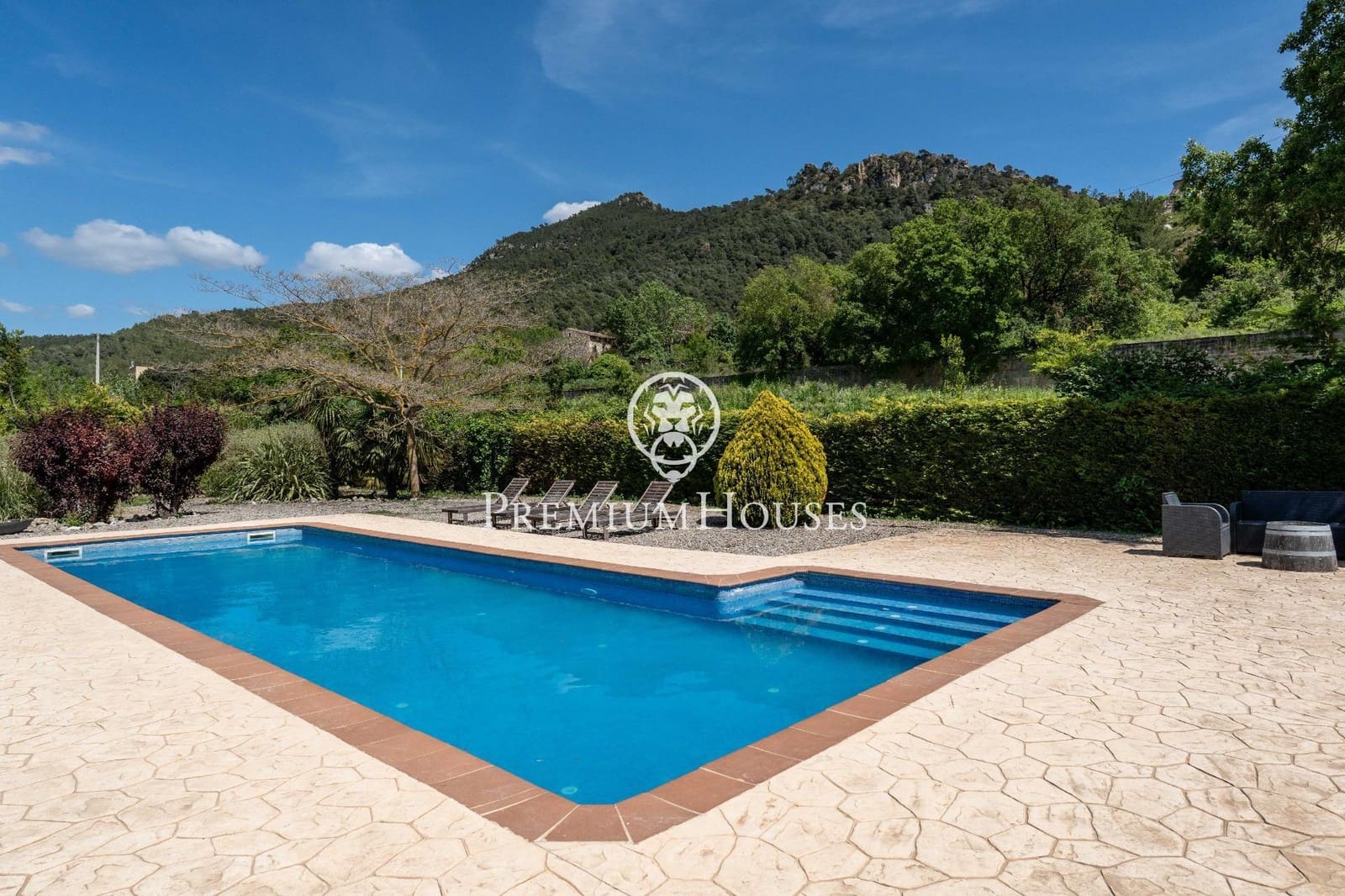 9 soverom Finca/Herregård til salgs i Montblanc med svømmebasseng - € 550 000 (Ref: 8979531)