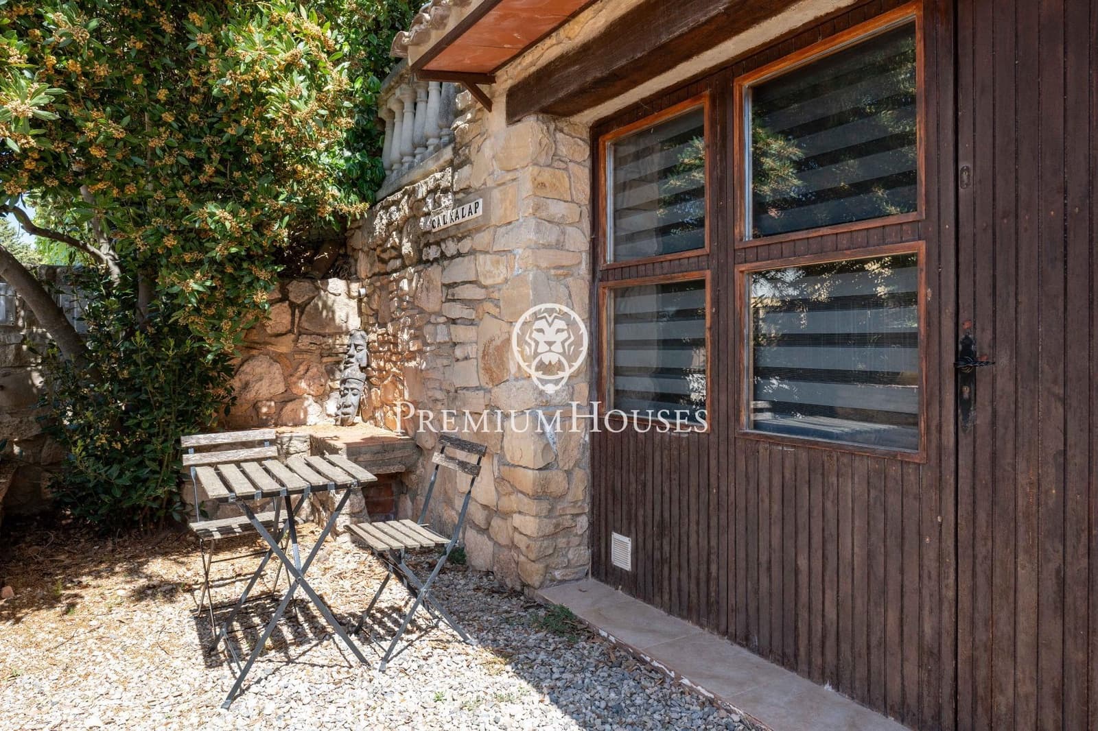 9 soverom Finca/Herregård til salgs i Montblanc med svømmebasseng - € 550 000 (Ref: 8979531)