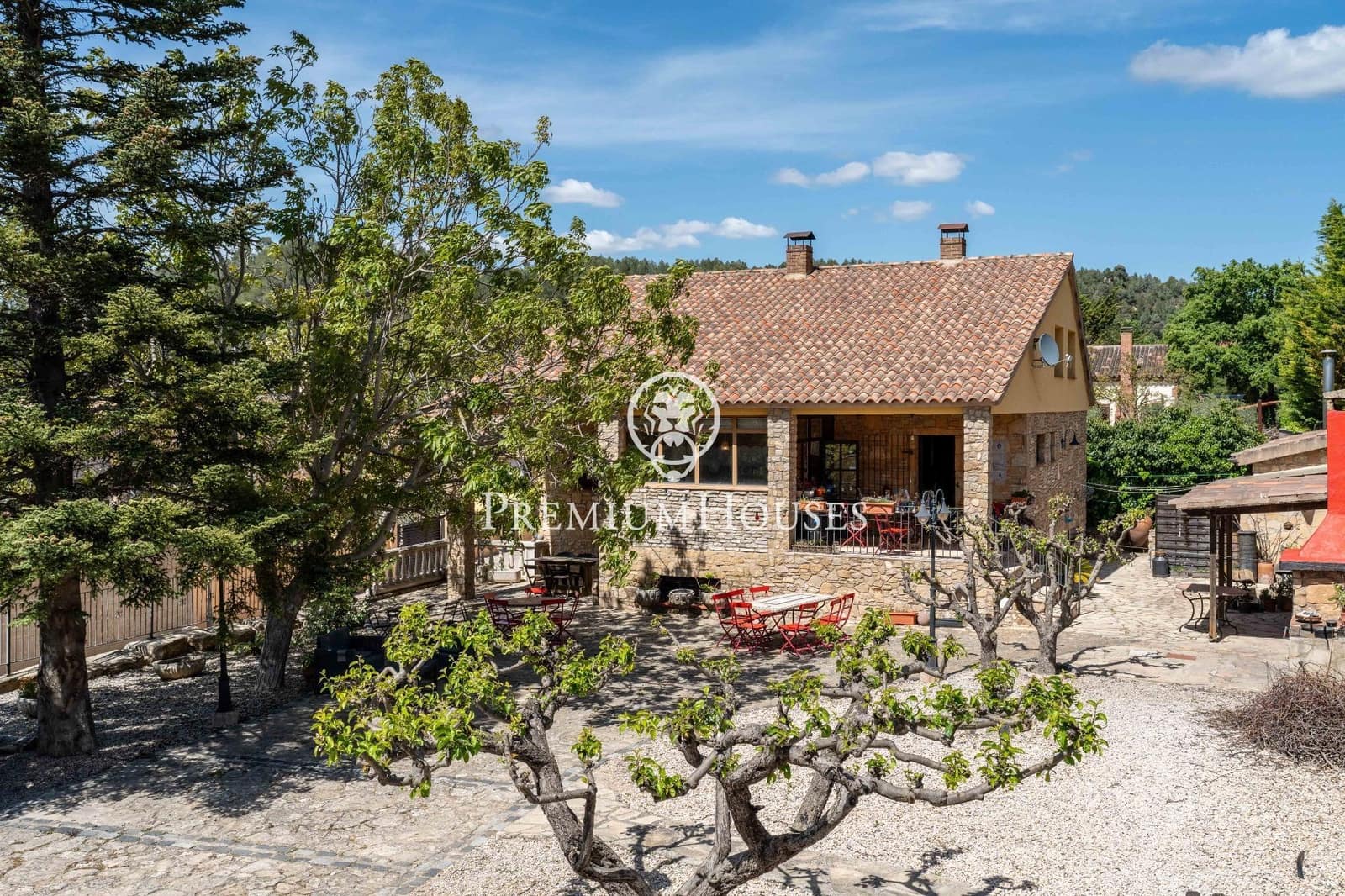 9 soverom Finca/Herregård til salgs i Montblanc med svømmebasseng - € 550 000 (Ref: 8979531)