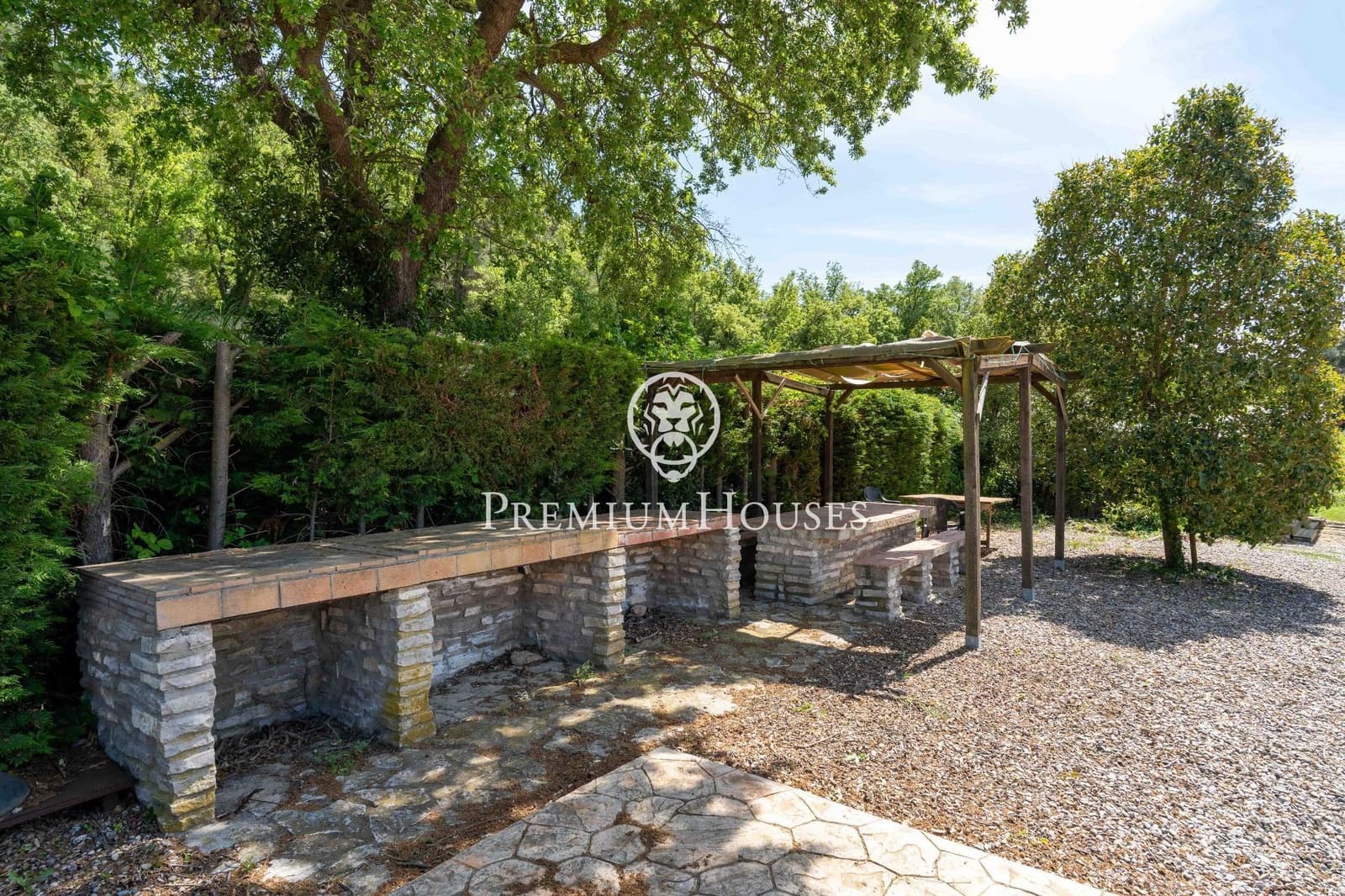 9 soverom Finca/Herregård til salgs i Montblanc med svømmebasseng - € 550 000 (Ref: 8979531)