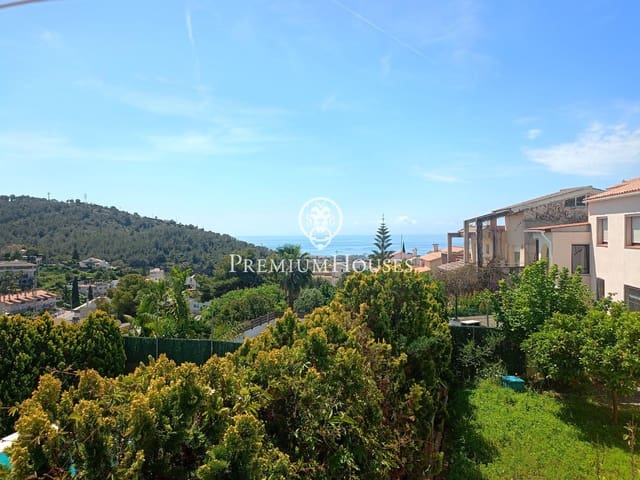 3 soveværelse Semi-Rækkehus til salg i Sitges med garage - € 650.000 (Ref: 8988693)