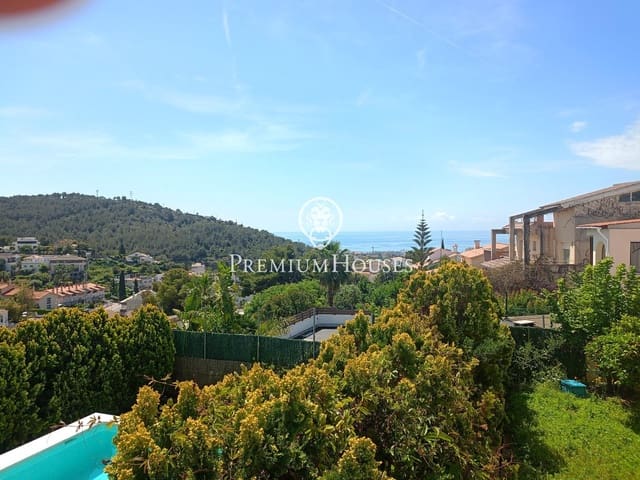 3 soveværelse Semi-Rækkehus til salg i Sitges med garage - € 650.000 (Ref: 8988693)