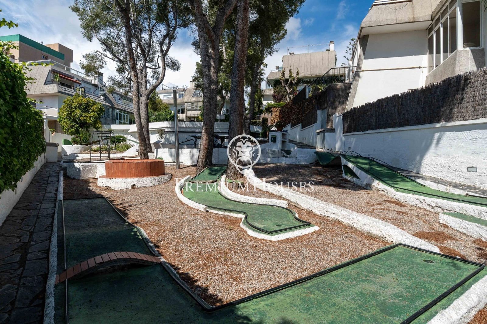 5 sypialnia Dom blizniak na sprzedaż w Sant Pere de Ribes z basenem - 665 000 € (Ref: 8988694)