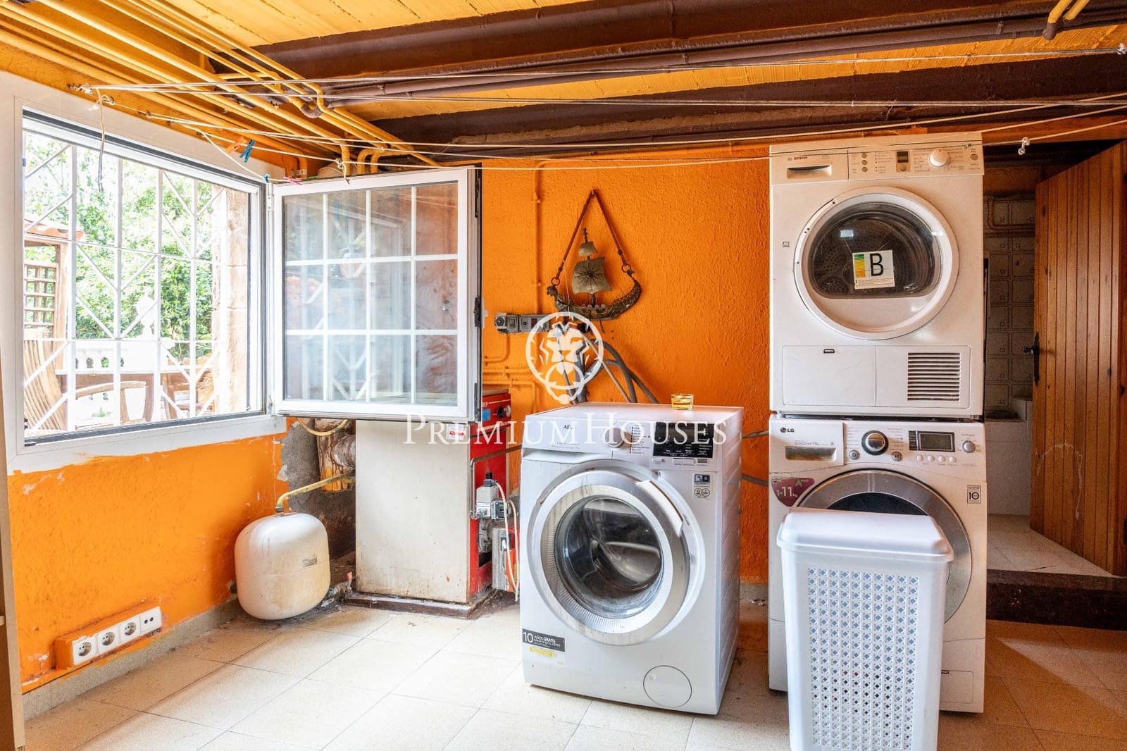 3 soverom Villa til salgs i Castelldefels med svømmebasseng - € 900 000 (Ref: 8988695)