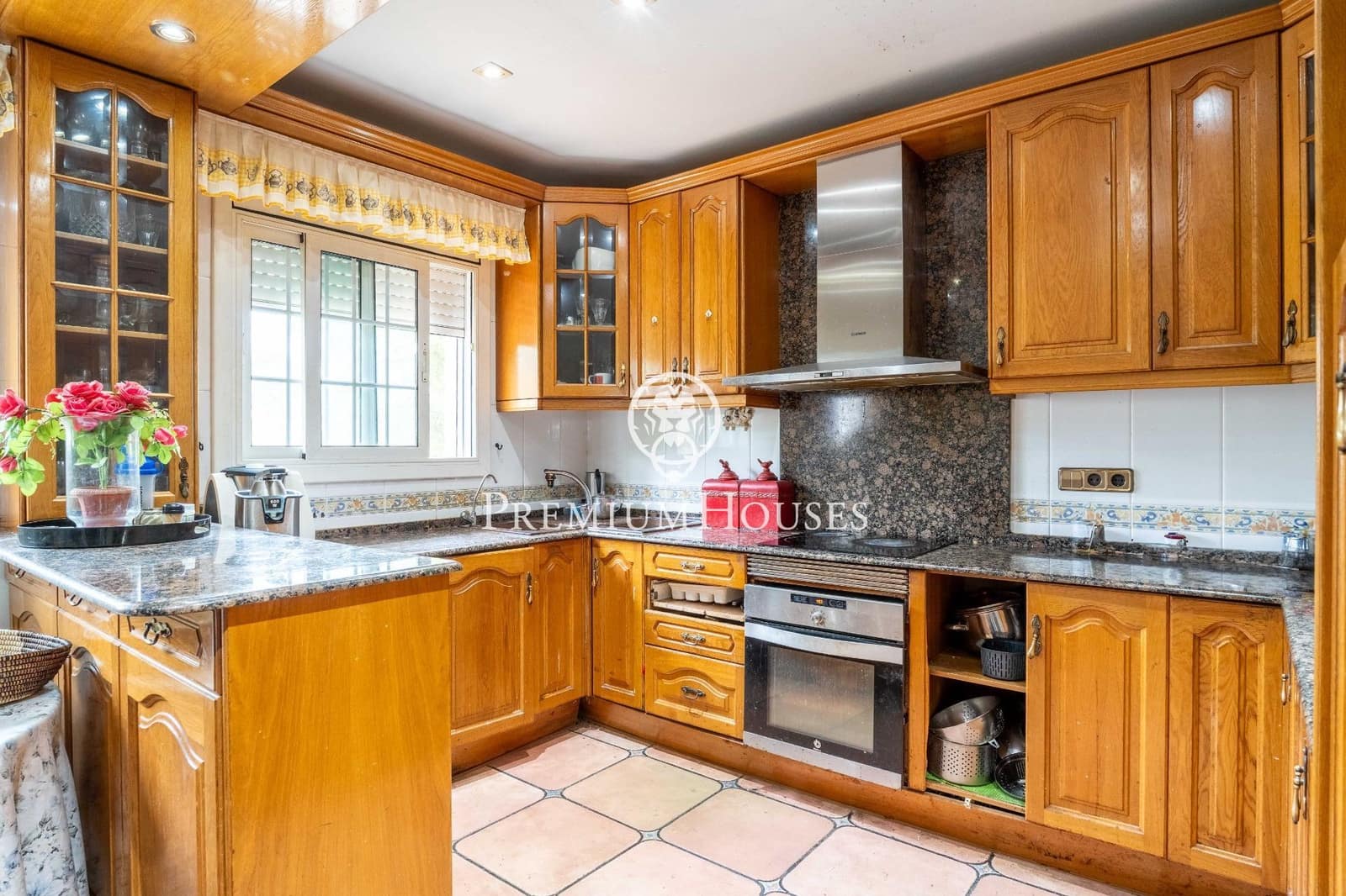 3 soverom Villa til salgs i Castelldefels med svømmebasseng - € 900 000 (Ref: 8988695)