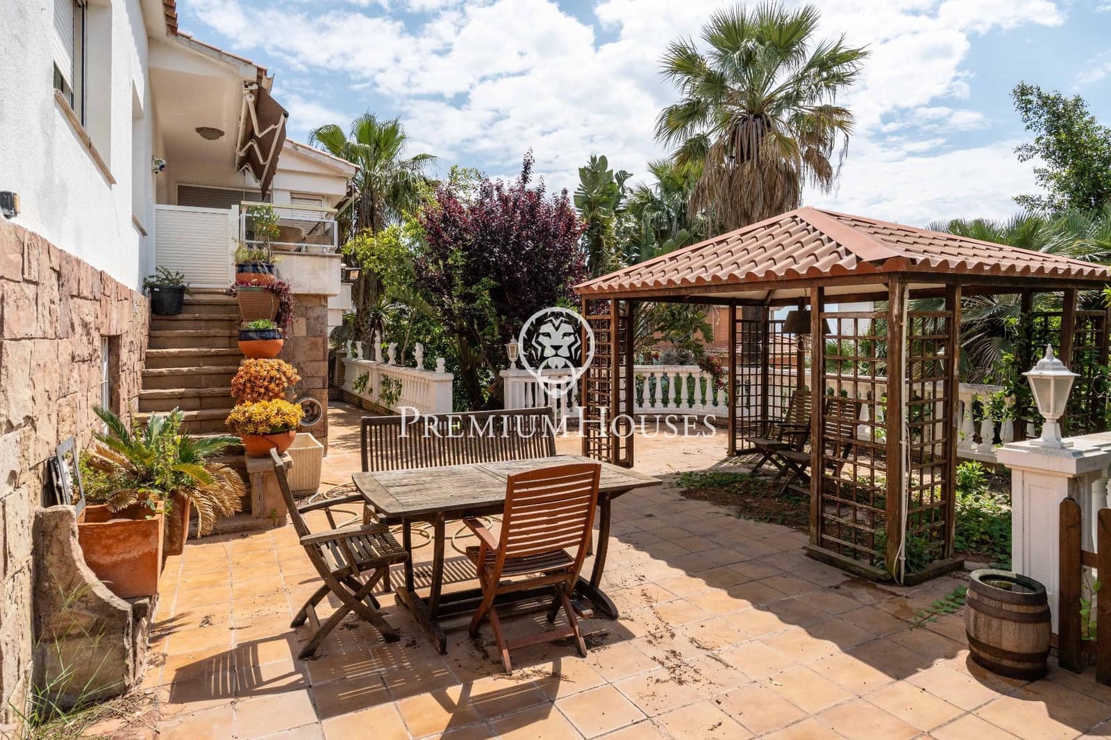 3 soverom Villa til salgs i Castelldefels med svømmebasseng - € 900 000 (Ref: 8988695)