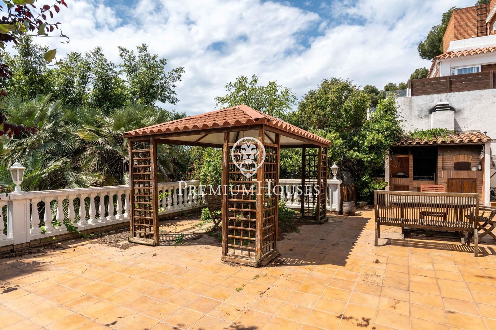 3 soverom Villa til salgs i Castelldefels med svømmebasseng - € 900 000 (Ref: 8988695)