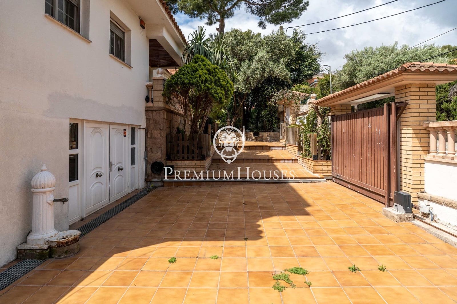 3 soverom Villa til salgs i Castelldefels med svømmebasseng - € 900 000 (Ref: 8988695)