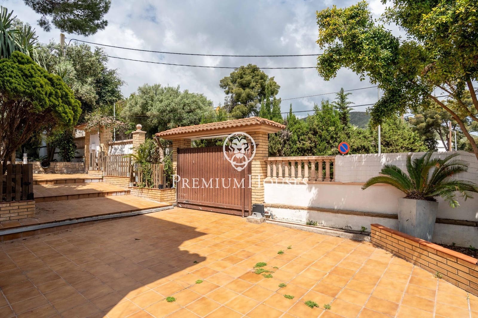 3 soverom Villa til salgs i Castelldefels med svømmebasseng - € 900 000 (Ref: 8988695)