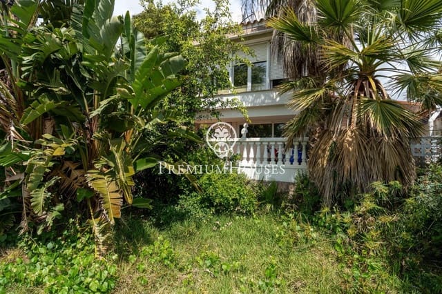 3 soverom Villa til salgs i Castelldefels med svømmebasseng - € 900 000 (Ref: 8988695)