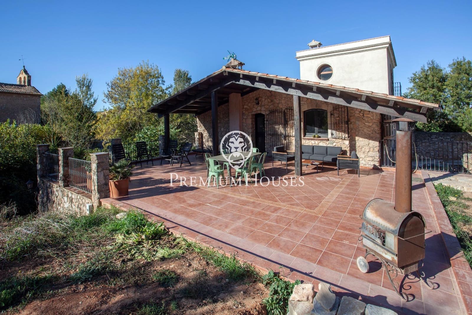 4 soveværelse Byhus til salg i Montblanc med garage - € 575.000 (Ref: 9003419)