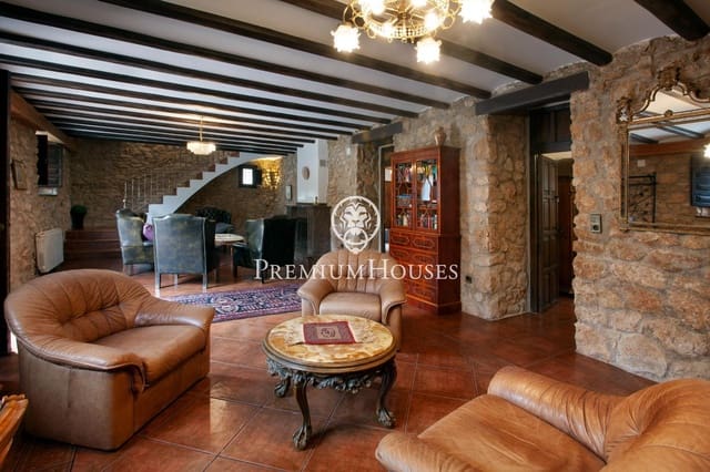 4 sypialnia Dom na sprzedaż w Montblanc z garażem - 575 000 € (Ref: 9003419)