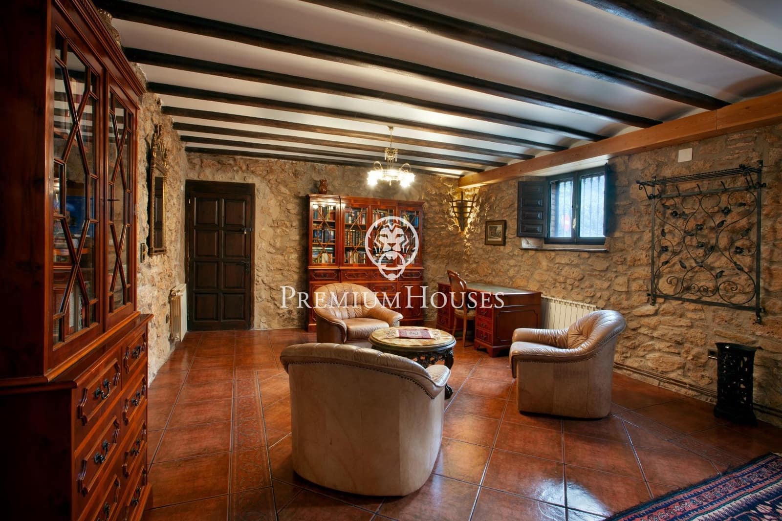 4 quarto Casa em Banda para venda em Montblanc com garagem - 540 000 € (Ref: 9003419)