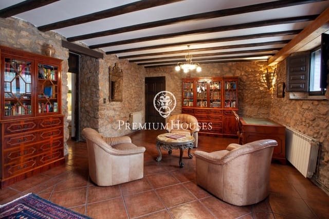 Casa de 4 habitaciones en Montblanc en venta con garaje - 540.000 € (Ref: 9003419)
