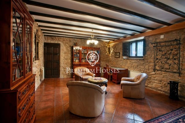Casa de 4 habitaciones en Montblanc en venta con garaje - 540.000 € (Ref: 9003419)