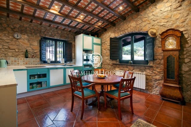 Casa de 4 habitaciones en Montblanc en venta con garaje - 540.000 € (Ref: 9003419)