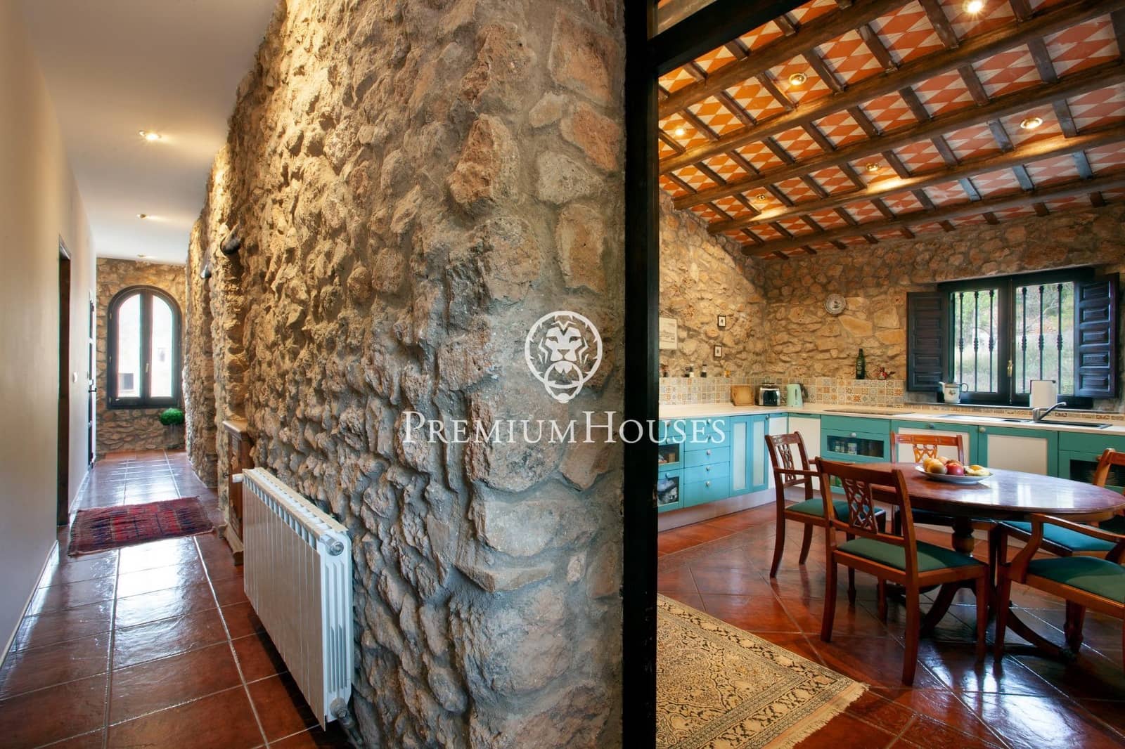 4 quarto Casa em Banda para venda em Montblanc com garagem - 540 000 € (Ref: 9003419)