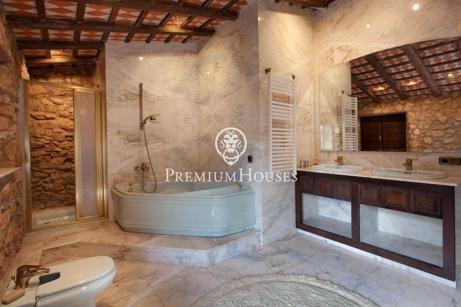 4 quarto Casa em Banda para venda em Montblanc com garagem - 540 000 € (Ref: 9003419)