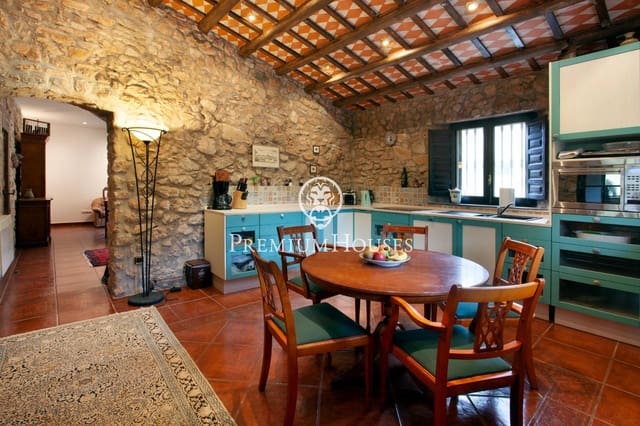 Casa de 4 habitaciones en Montblanc en venta con garaje - 540.000 € (Ref: 9003419)