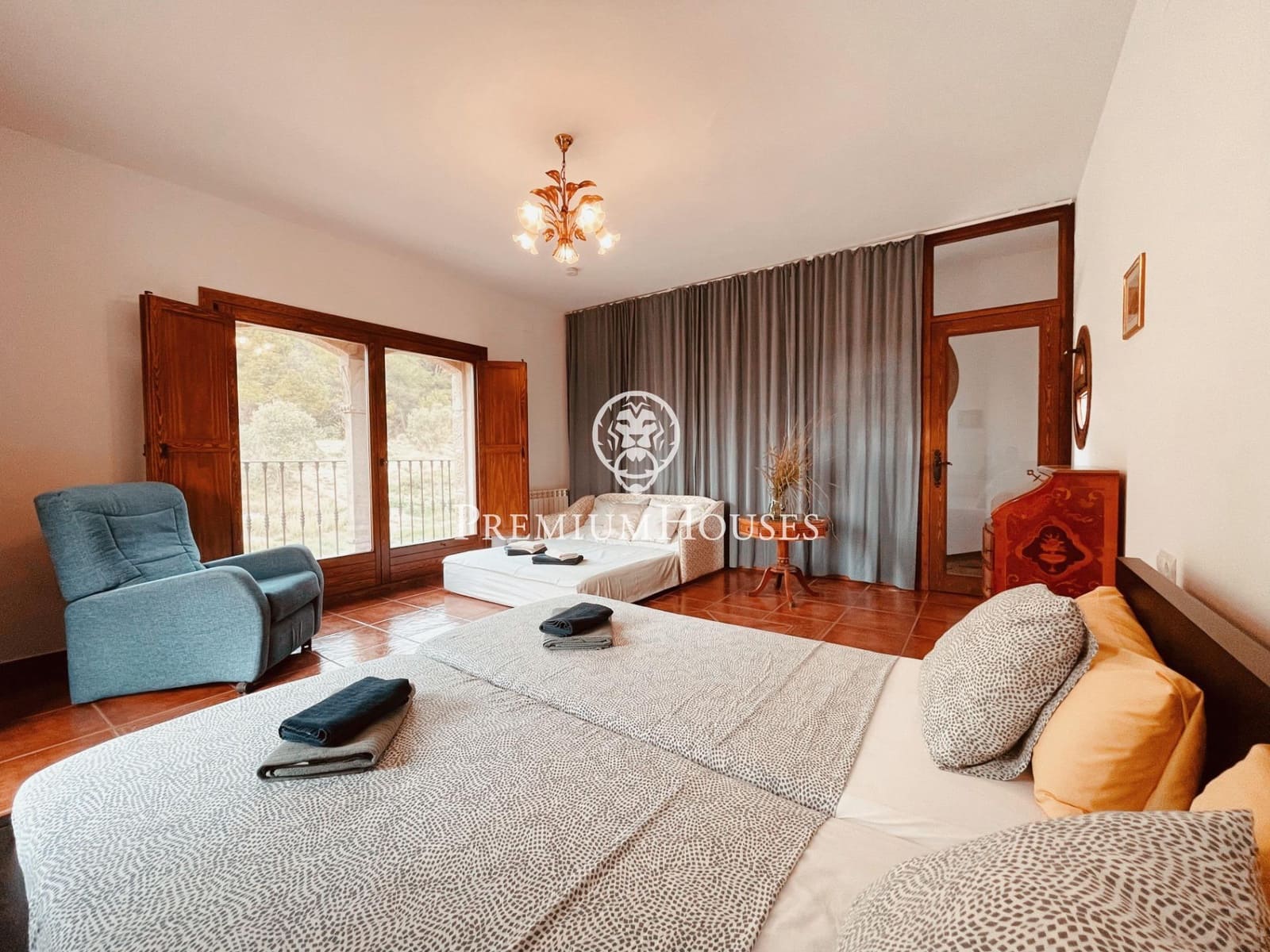 4 quarto Casa em Banda para venda em Montblanc com garagem - 540 000 € (Ref: 9003419)