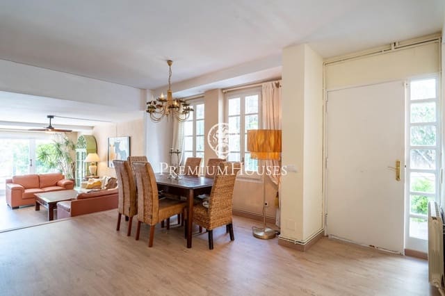 6 soverom Villa til salgs i Sitges med svømmebasseng garasje - € 2 800 000 (Ref: 9003420)