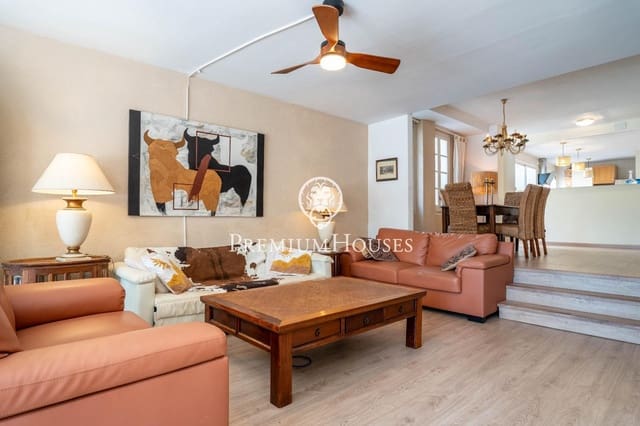 6 soverom Villa til salgs i Sitges med svømmebasseng garasje - € 2 800 000 (Ref: 9003420)