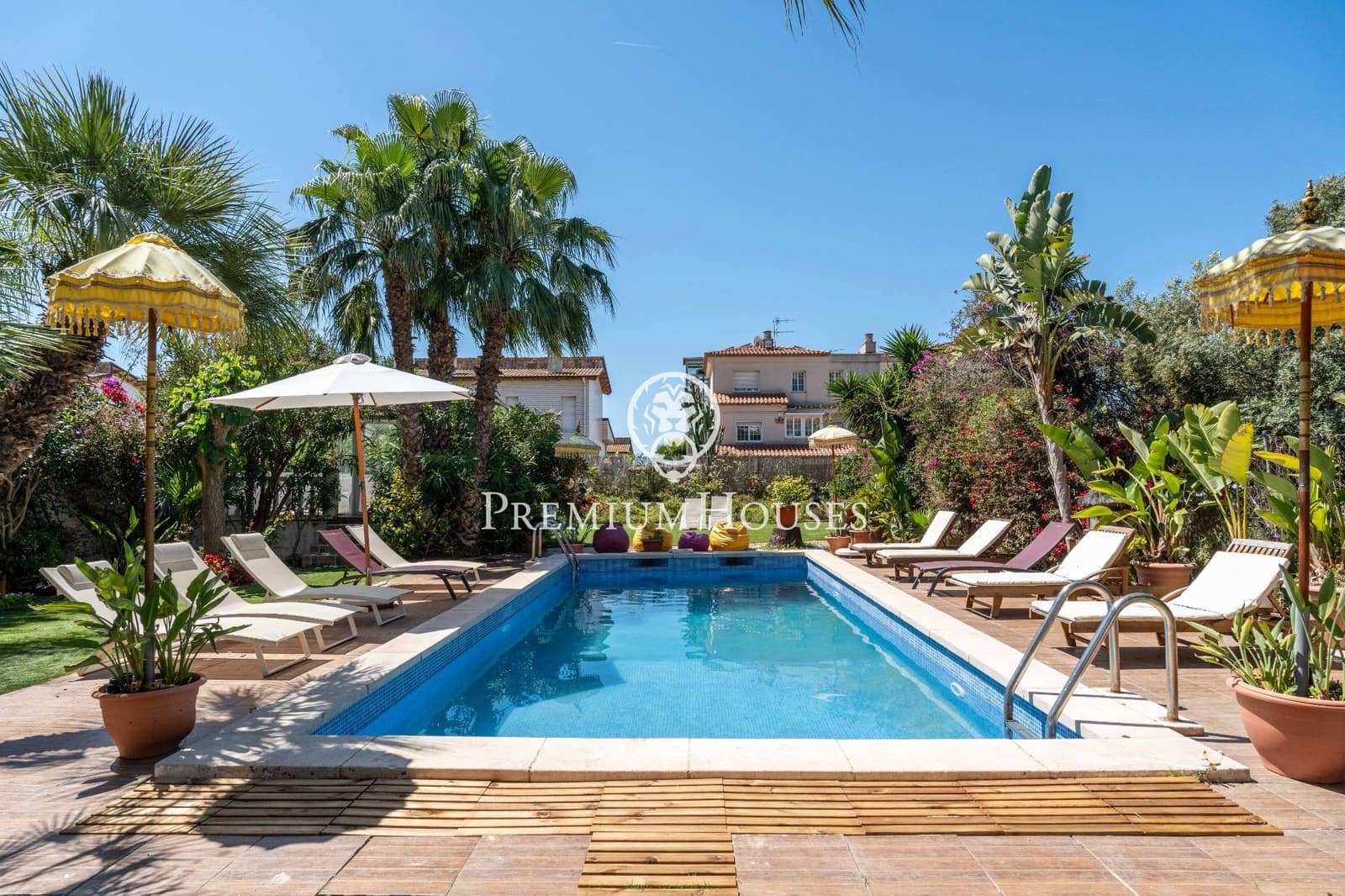 6 soverom Villa til salgs i Sitges med svømmebasseng garasje - € 2 800 000 (Ref: 9003420)